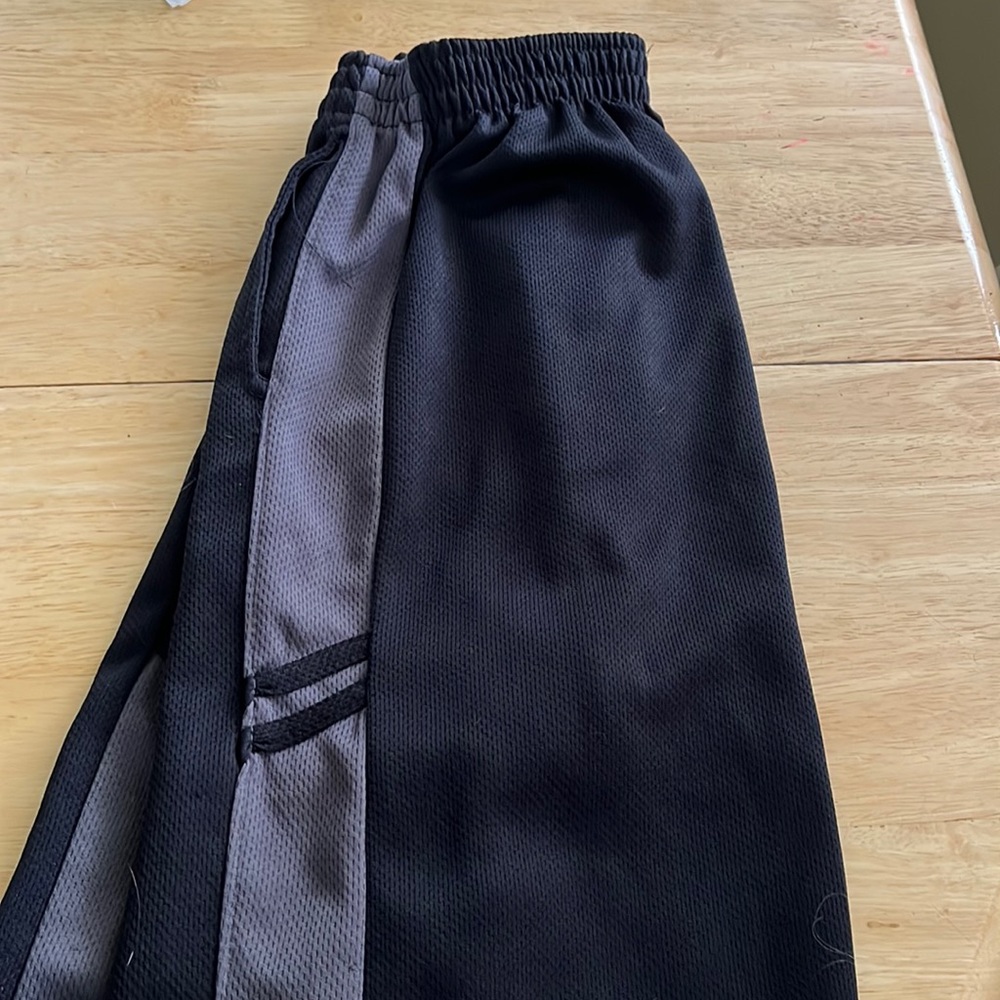 PRO-ATHLETE PERFORMANCE boys black shorts with grey. 14/16
